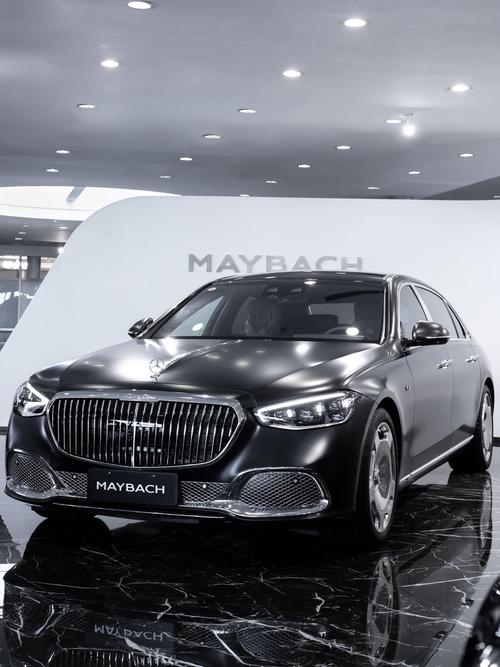 重庆212岚图汽车的售后服务让用户无忧出行，迈巴赫未来的豪华车趋势